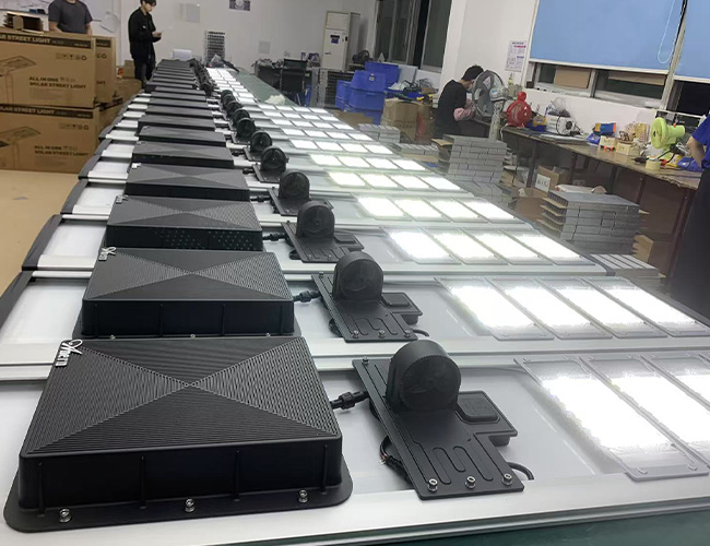 all in one solar street light